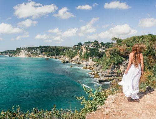 Balin Uluwatu – Auringonlaskuja, kalliobaareja ja surffirantoja